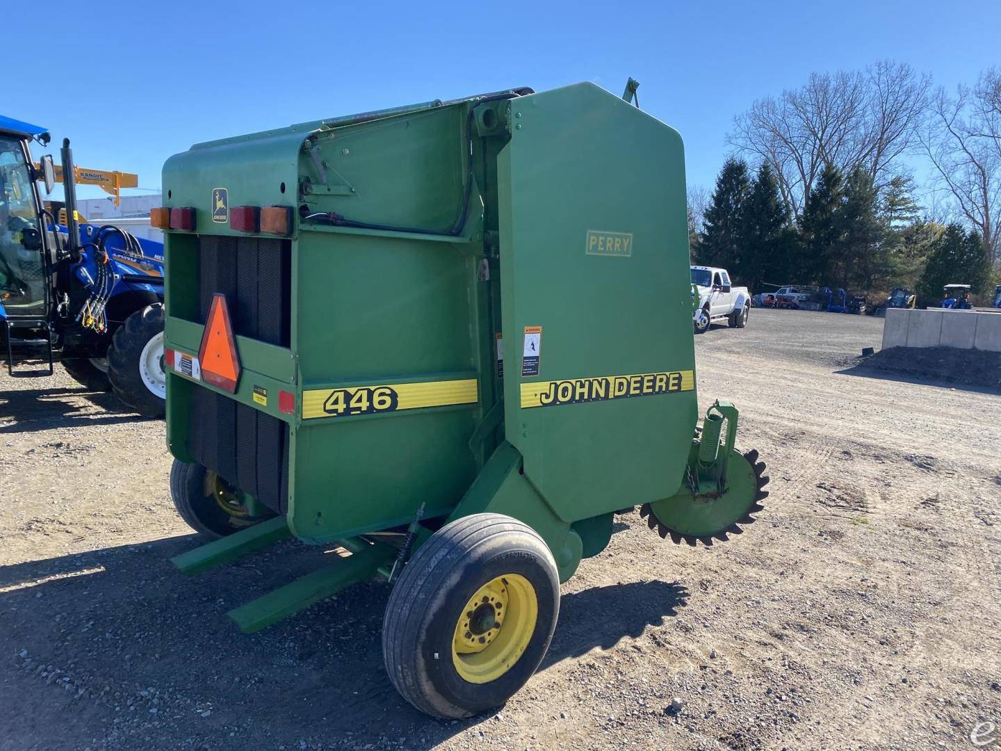 John Deere 446