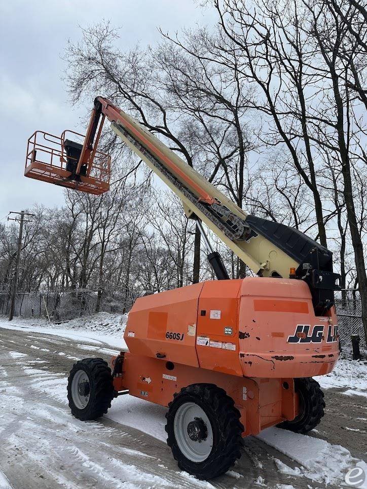 2017 JLG 660SJ