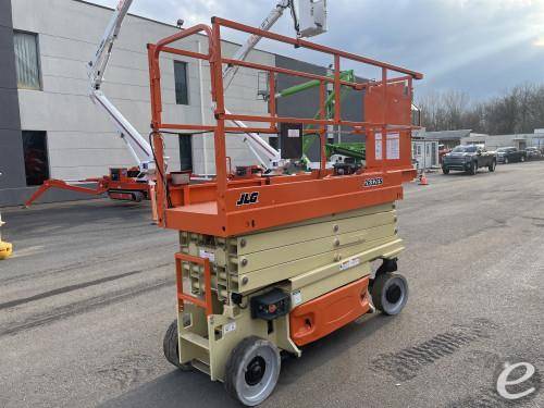 2016 JLG 2632ES