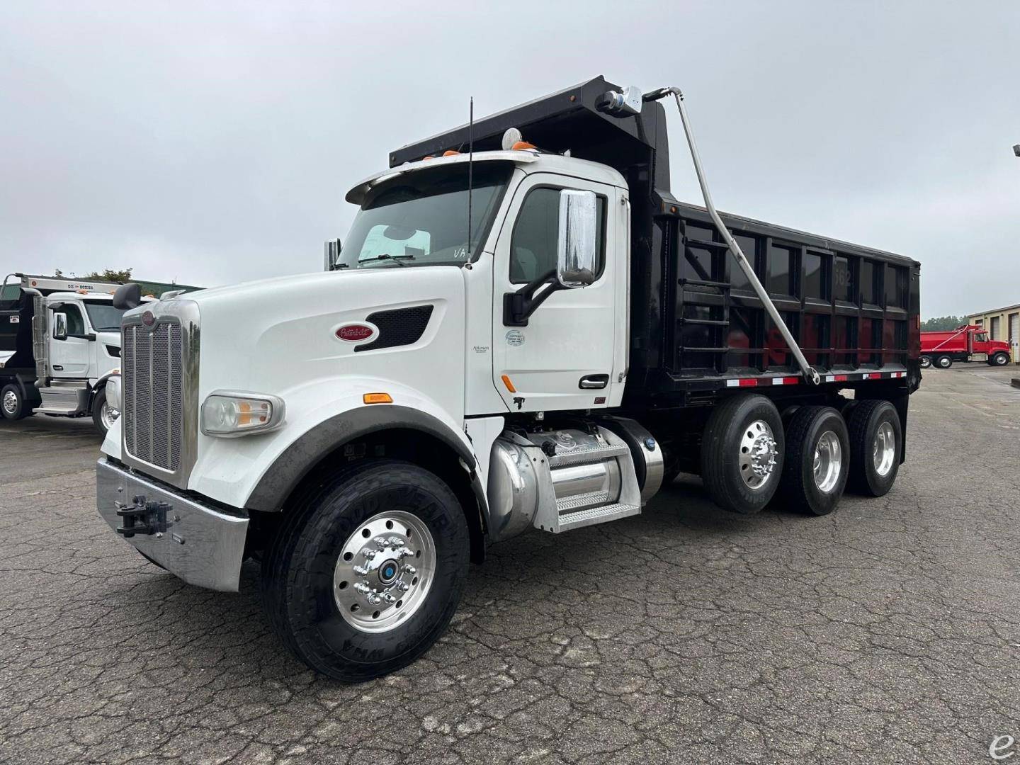 2017 Peterbilt 567