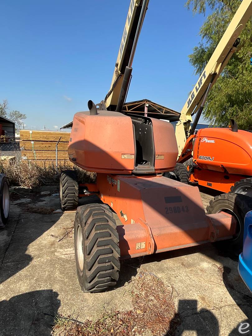 2019 JLG 400S