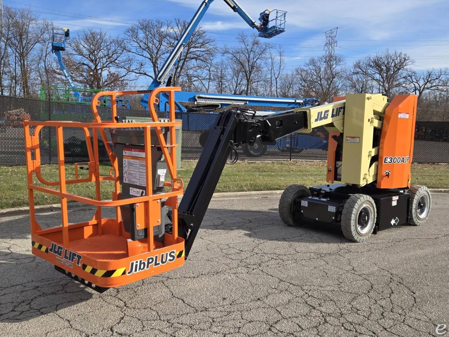 2015 JLG E300AJP