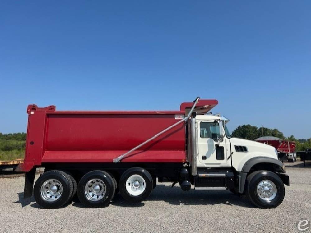 2021 Mack GRANITE 64FR