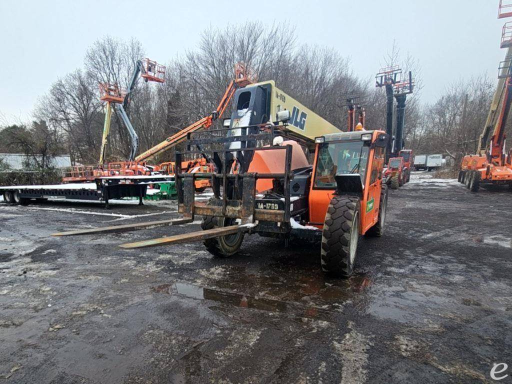 2015 JLG G6-42A