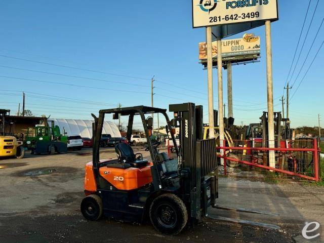 2009 Doosan D20G