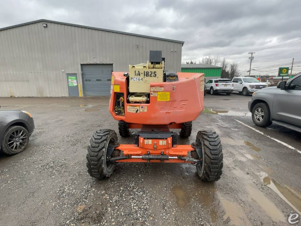 2015 JLG 340AJ