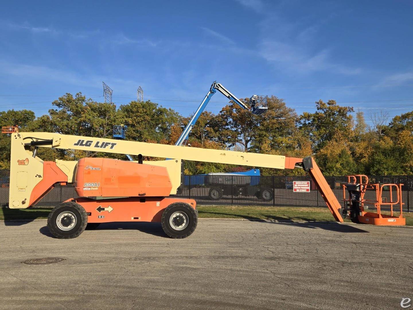 2013 JLG 800AJ