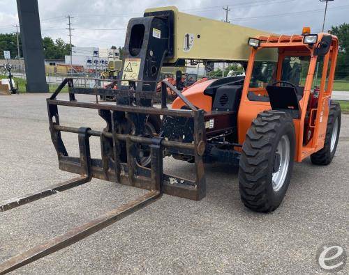 2015 JLG G6-42A