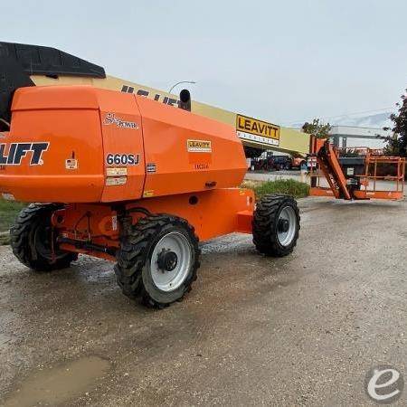 2017 JLG 660SJ