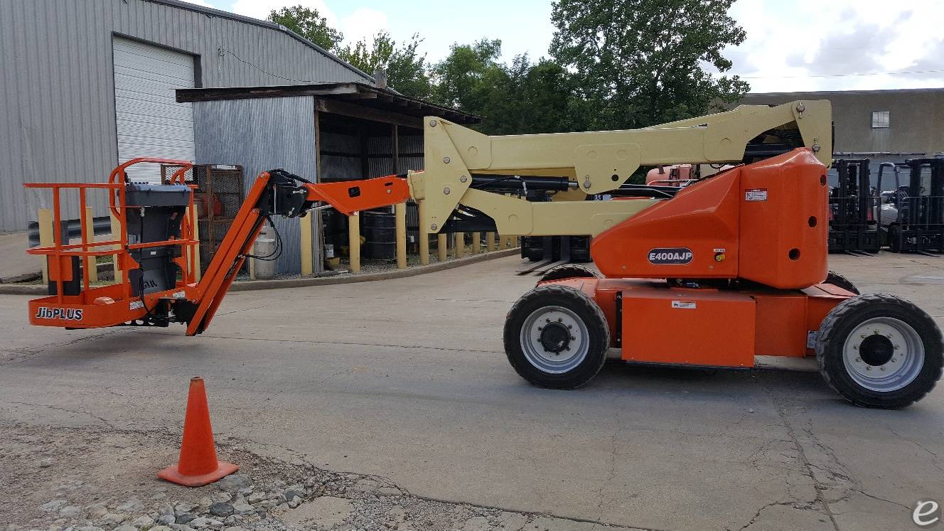 2014 JLG E400AJP