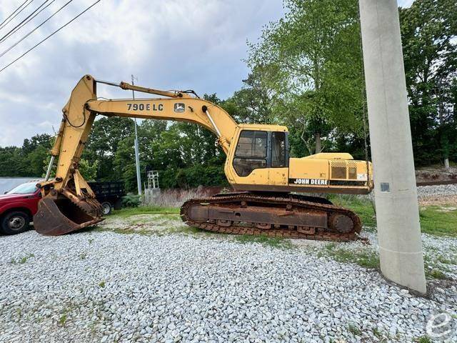 1994 John Deere 790E LC