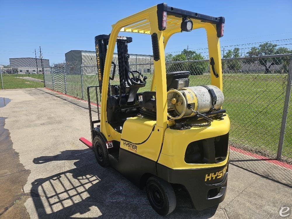 2017 Hyster H30FT