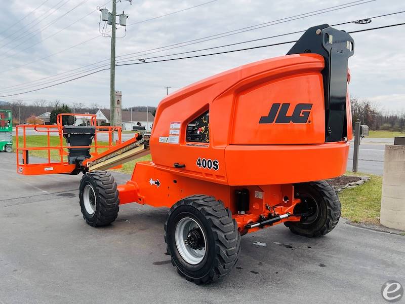 2016 JLG 400S