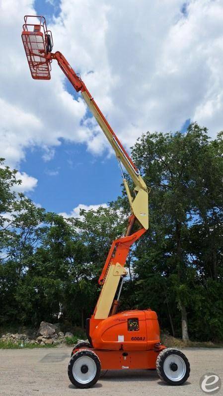 2014 JLG 600AJ