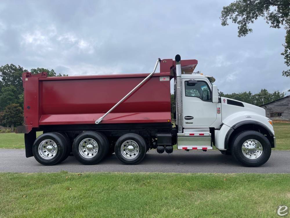 2024 Kenworth T880S