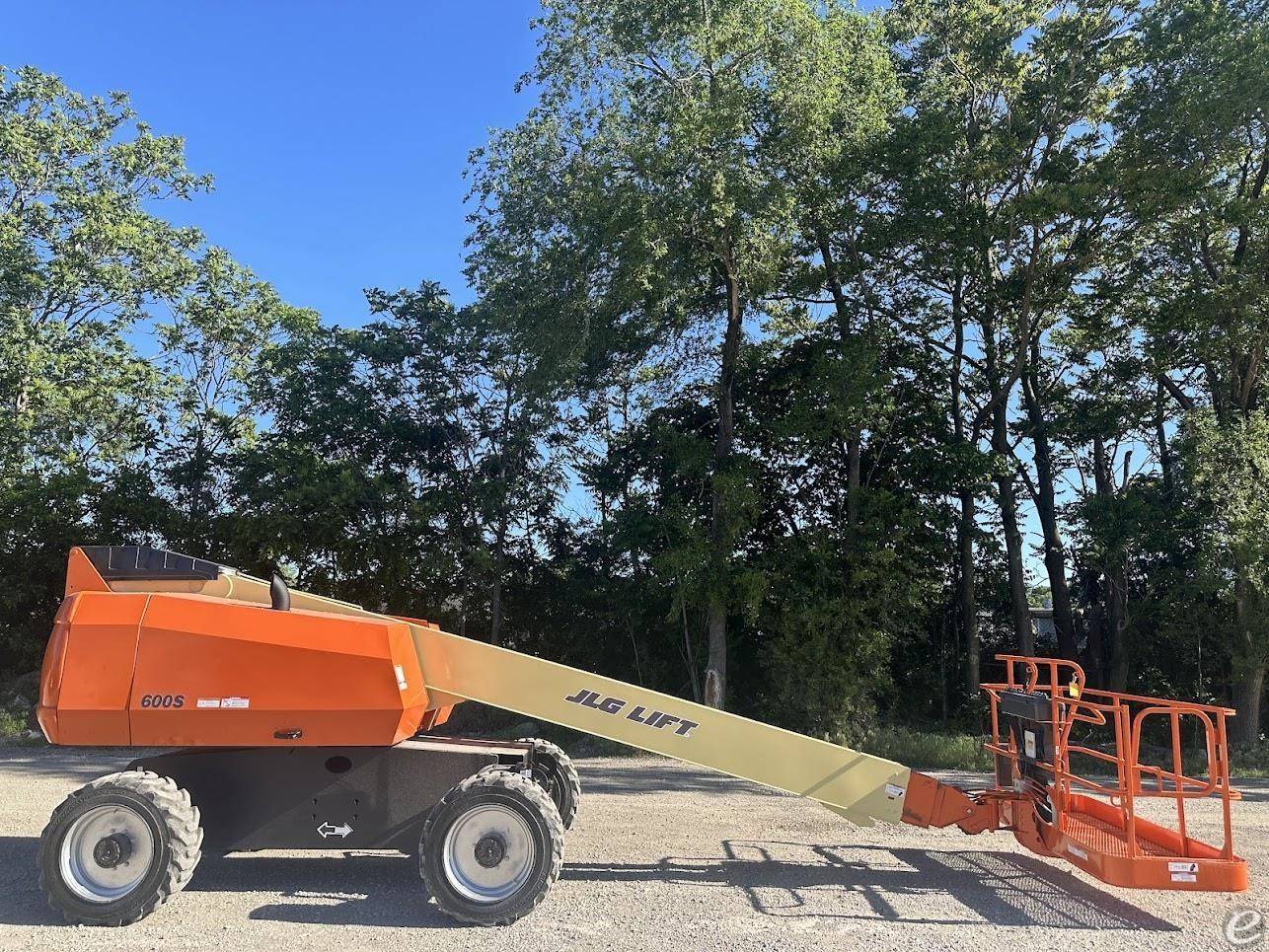 2015 JLG 600S