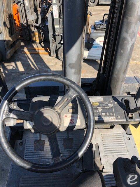 2011 Hoist Liftruck F3000