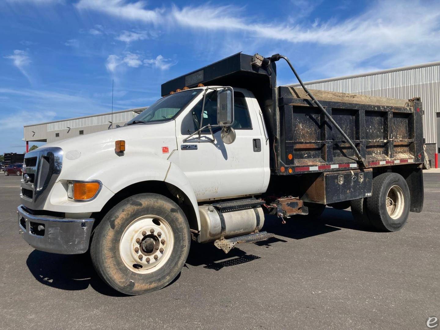 2012 Ford F750 XLT SD