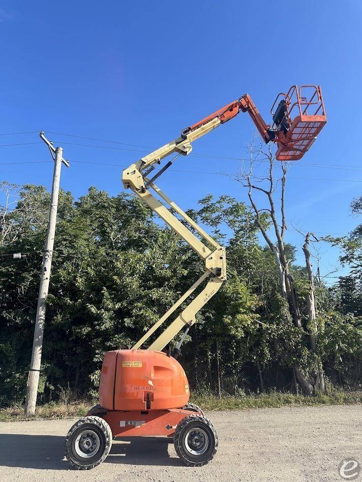 2016 JLG 450AJ