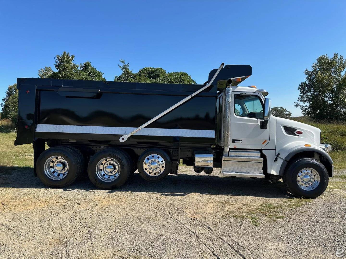 2019 Peterbilt 567