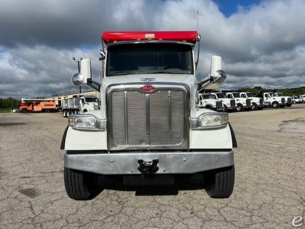 2017 Peterbilt 567