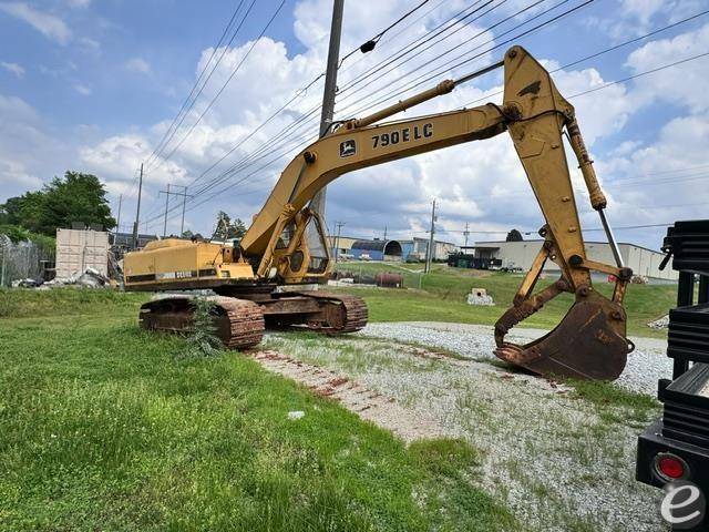 1994 John Deere 790E LC