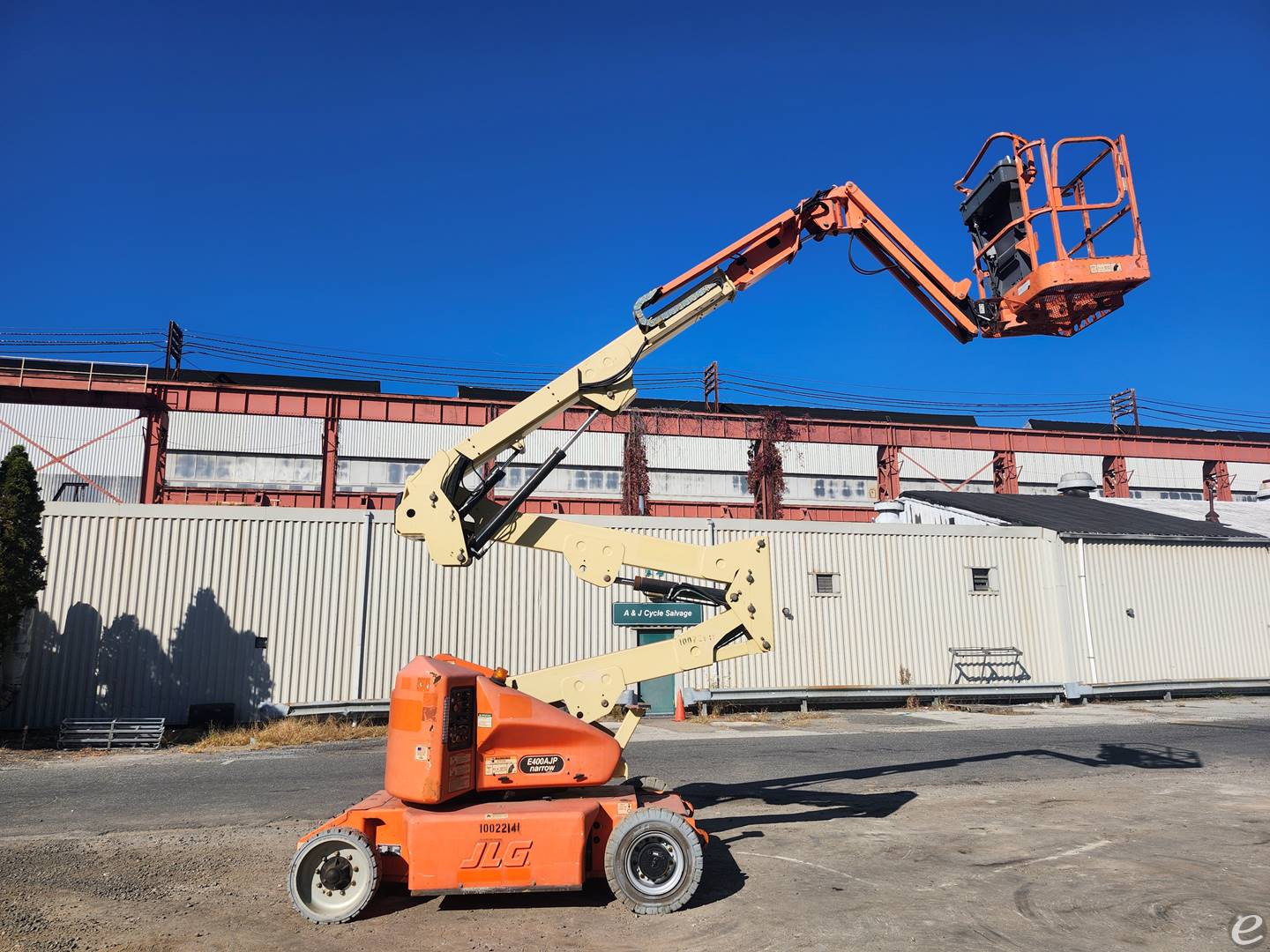 2012 JLG E400AJPN