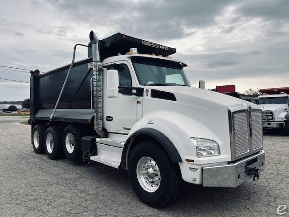 2021 Kenworth T880