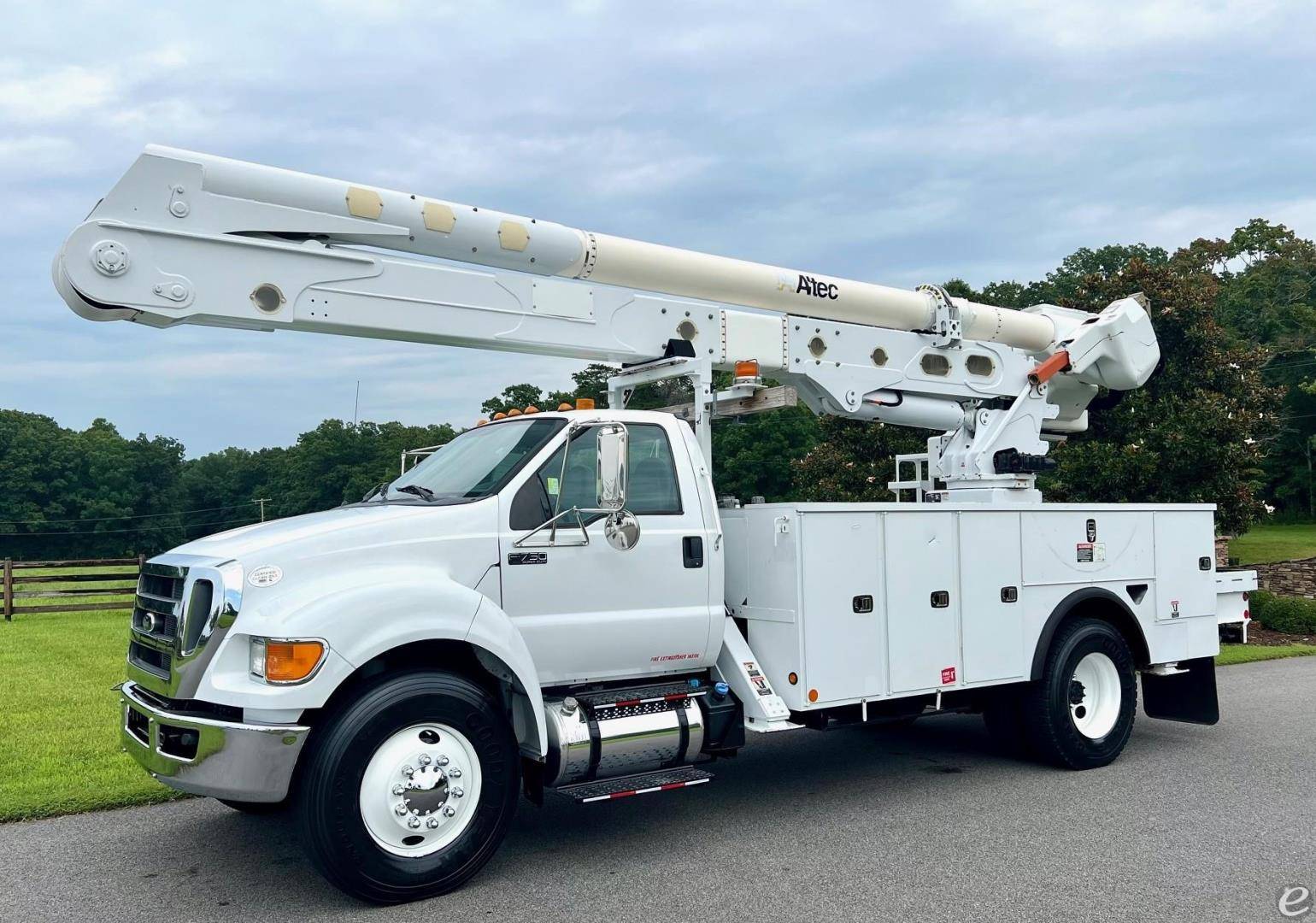 2013 Ford F750 XL