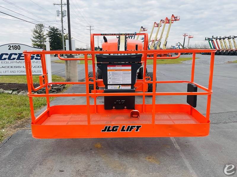 2016 JLG 400S