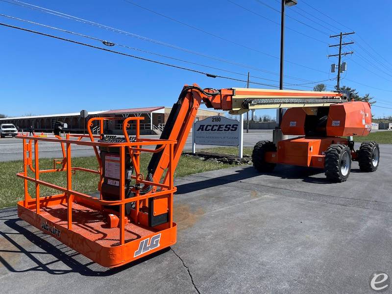 2017 JLG 660SJ