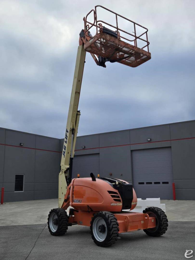 2014 JLG 600AJ