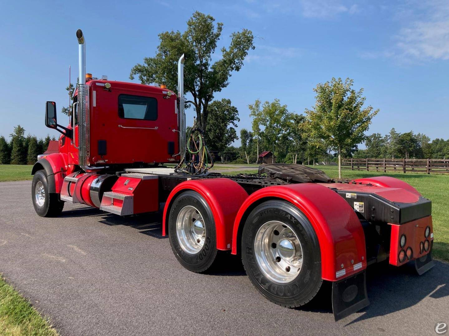 2022 Peterbilt 567