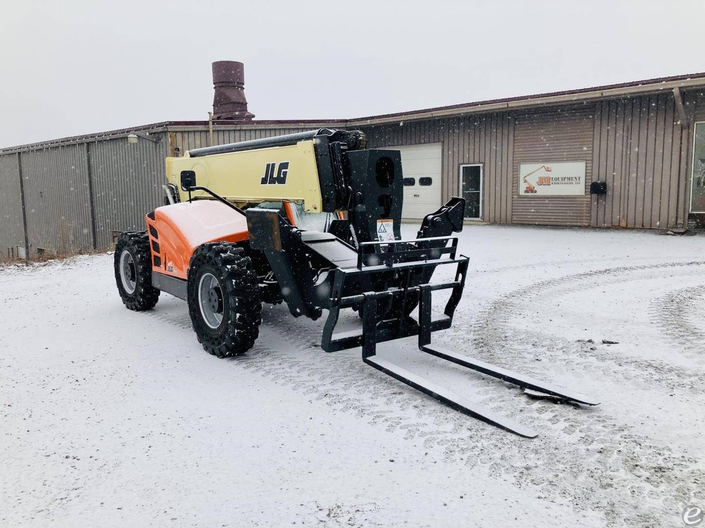 2015 JLG 1255