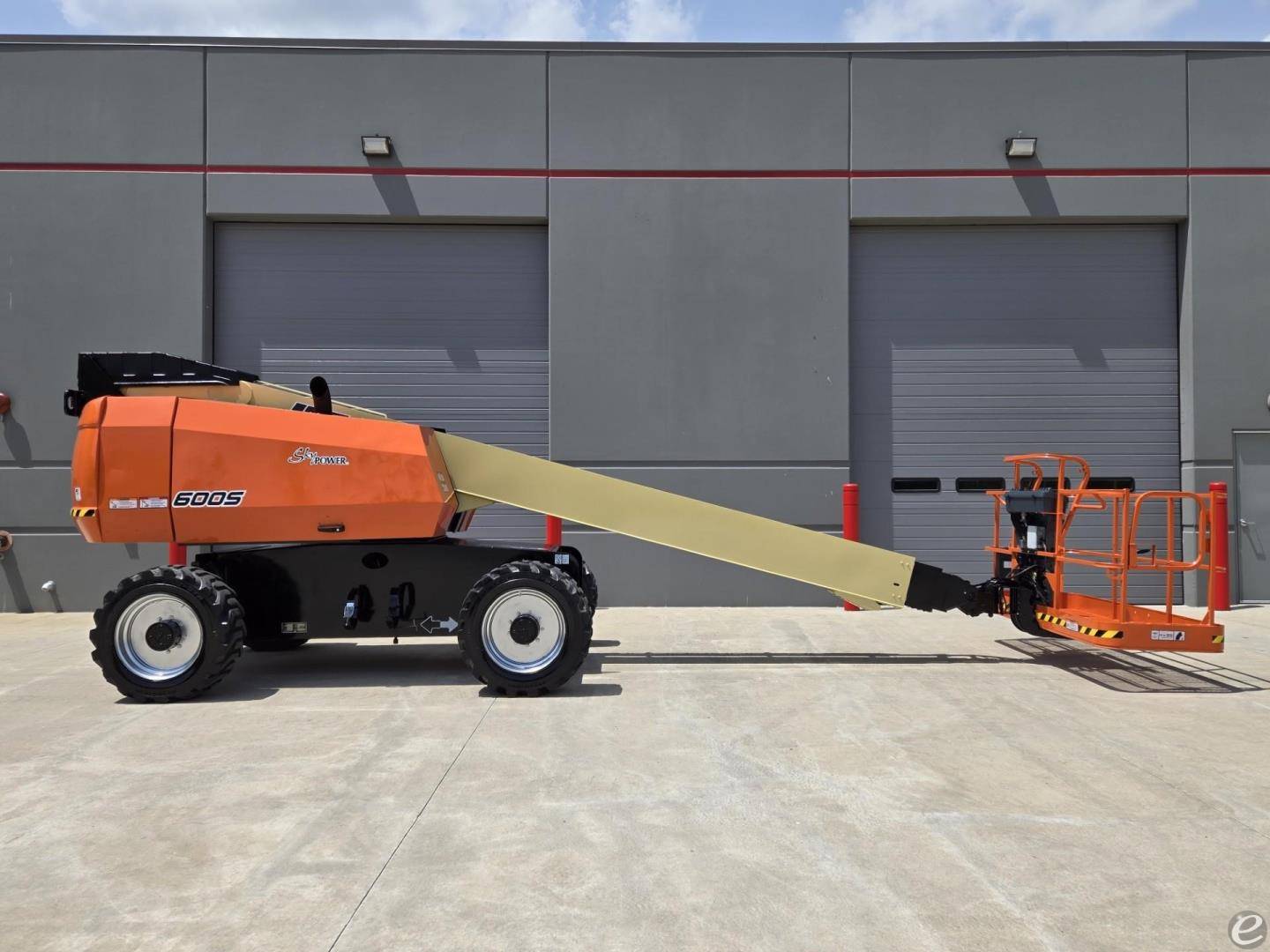 2014 JLG 600S