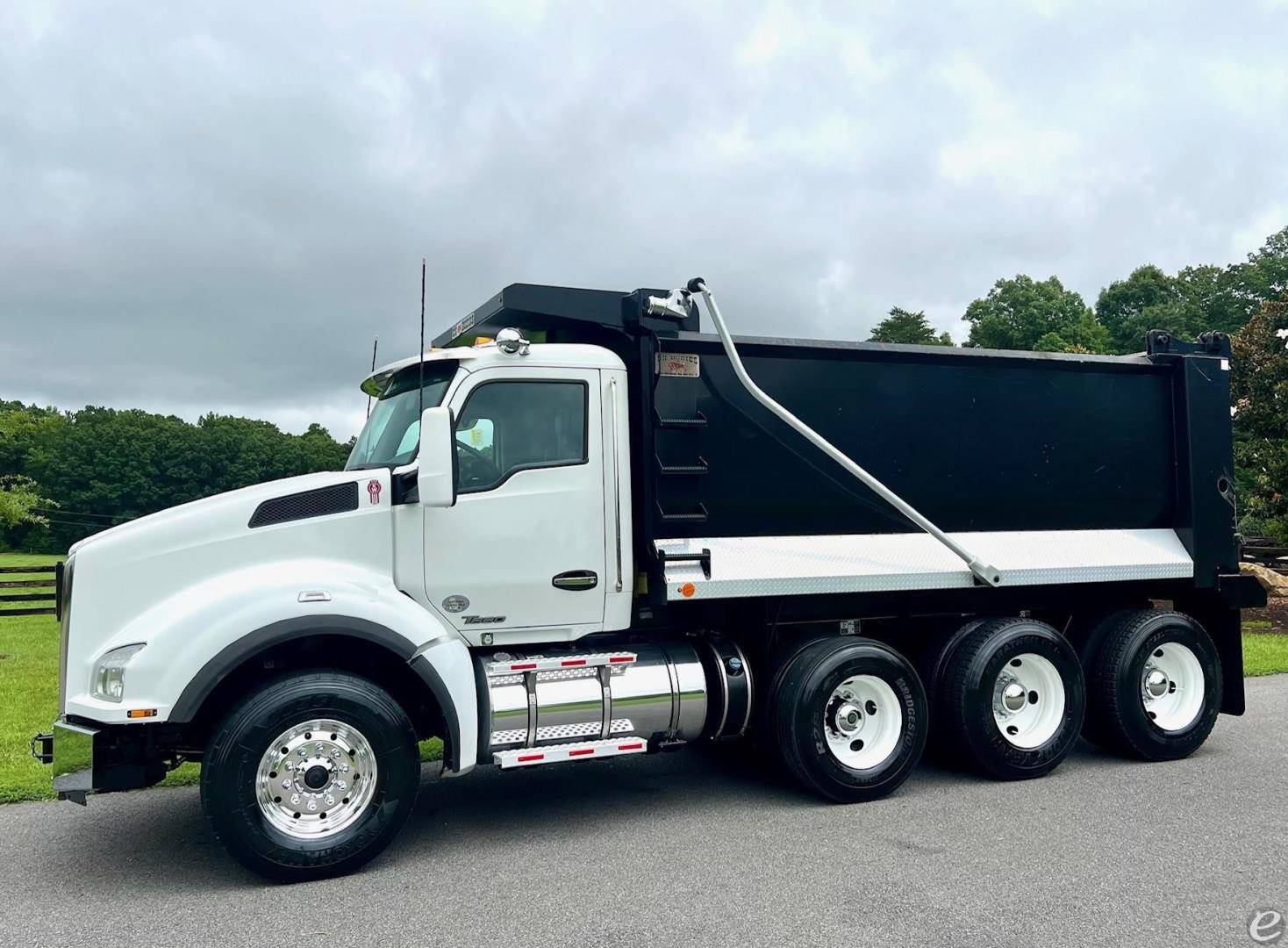 2019 Kenworth T880