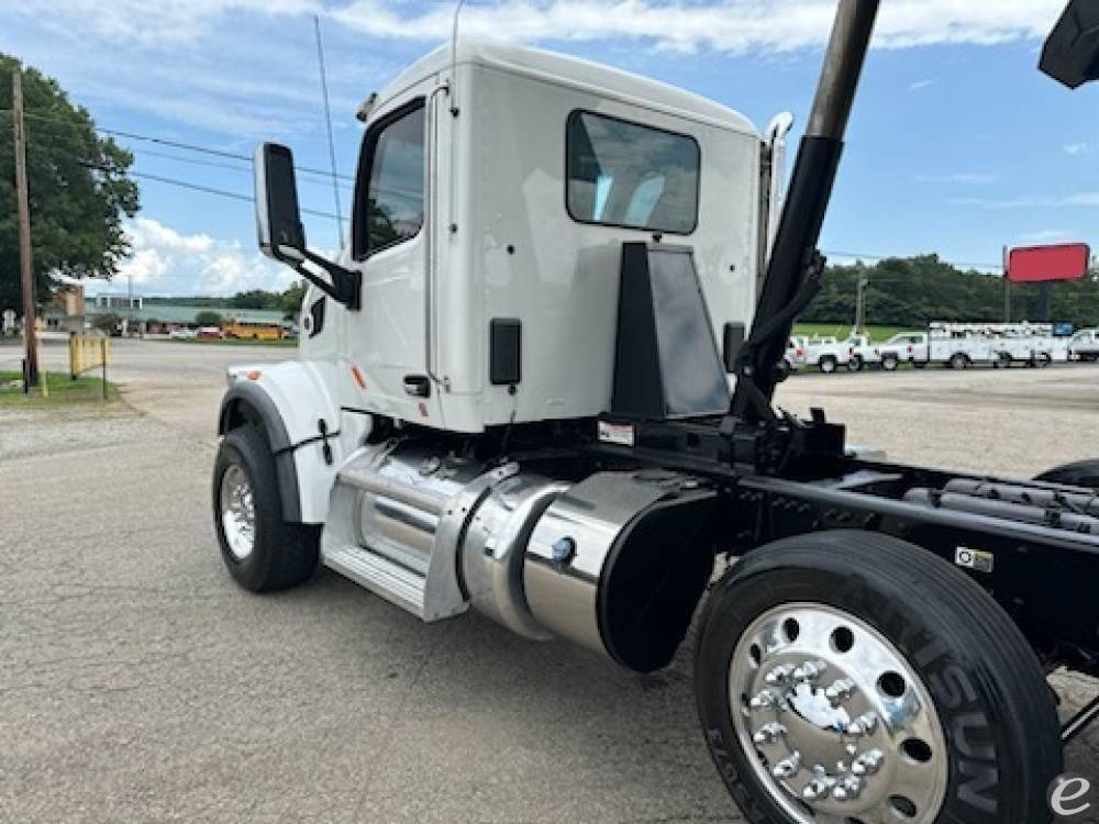 2019 Peterbilt 567