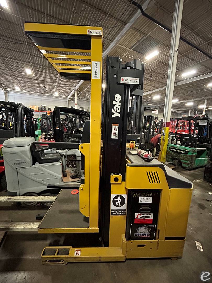 2017 Yale OS030BF Electric Order Picker - 123Forklift