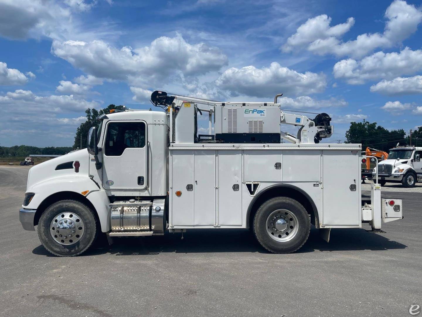 2015 Kenworth T270