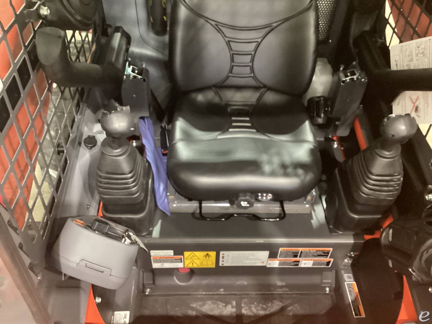 2024 Kubota SSV75PHFRC