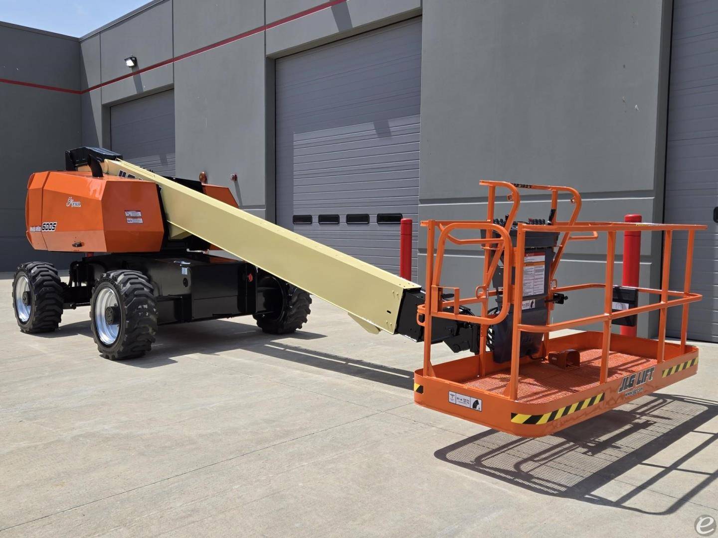 2014 JLG 600S