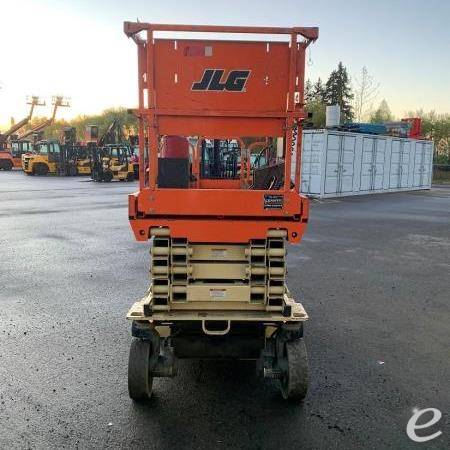 2019 JLG 2646ES