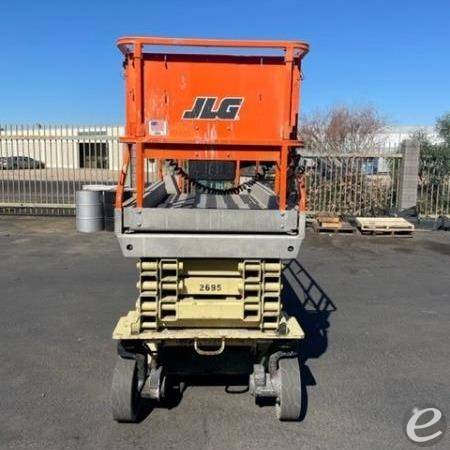 2012 JLG 3246ES