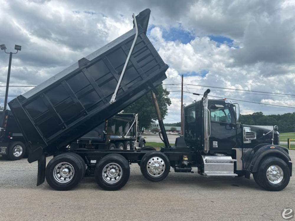 2019 Freightliner 122SD