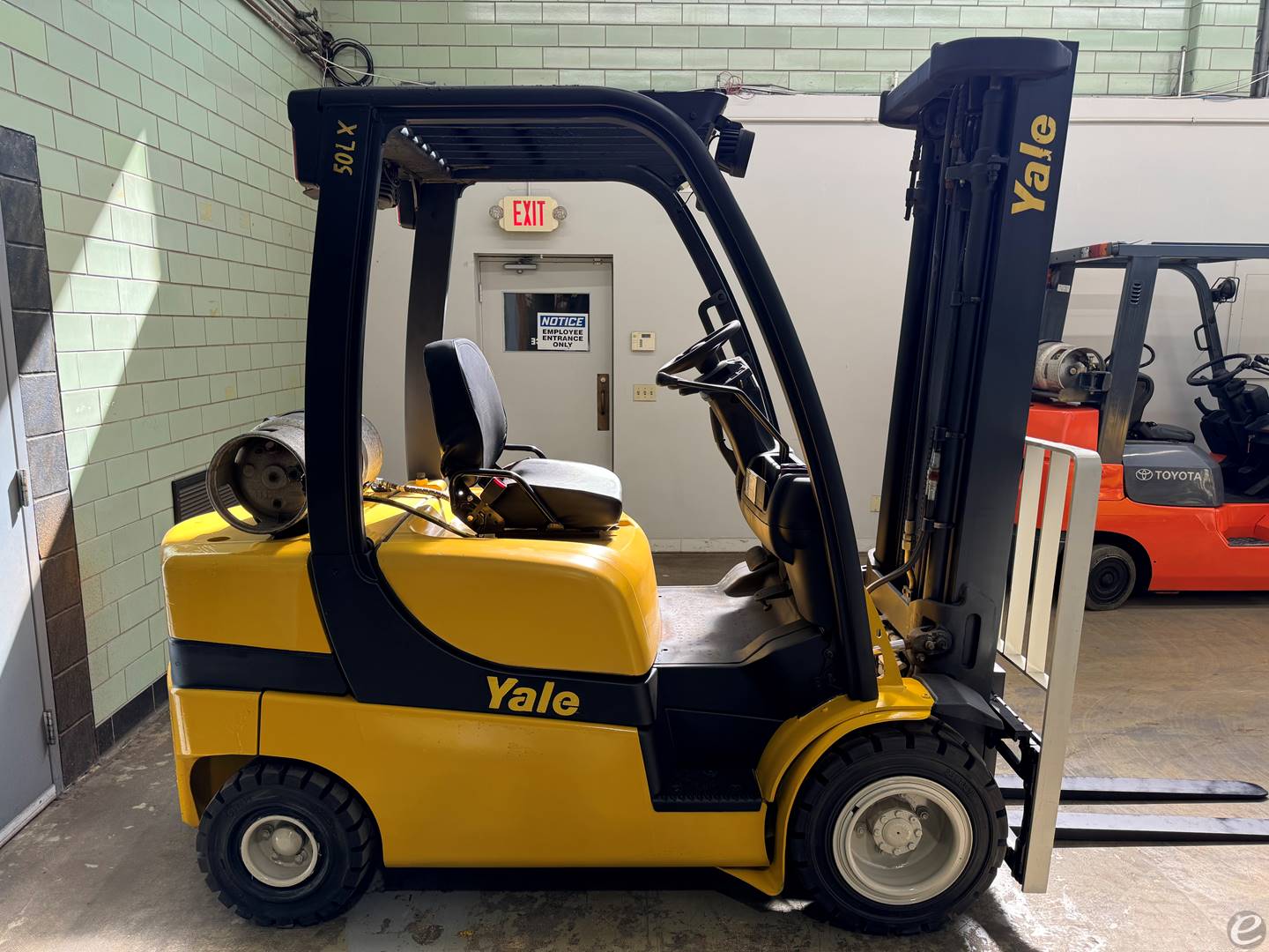 2012 Yale GLP050LX