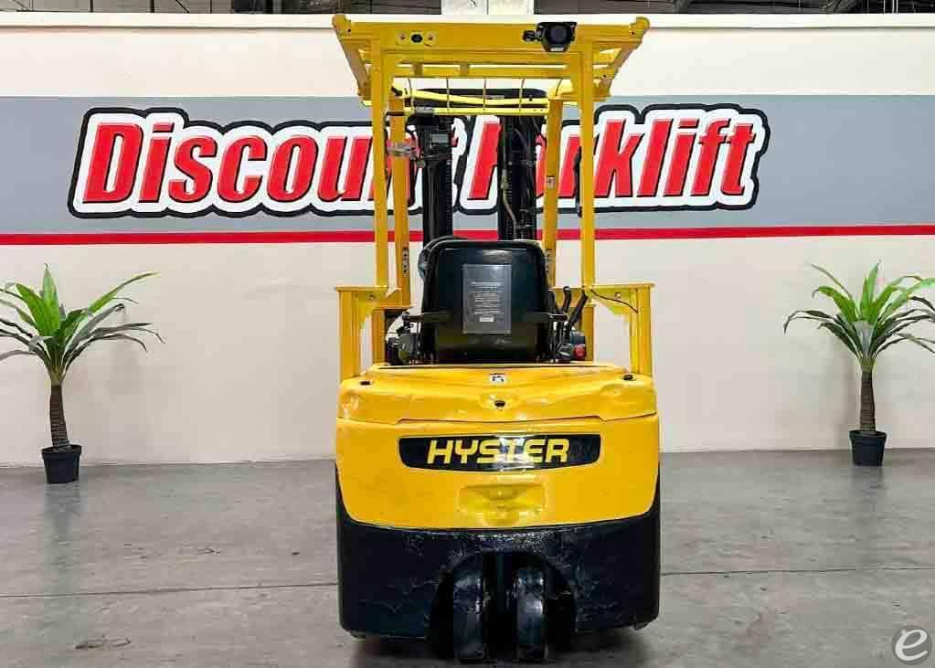 2017 Hyster J30XNT