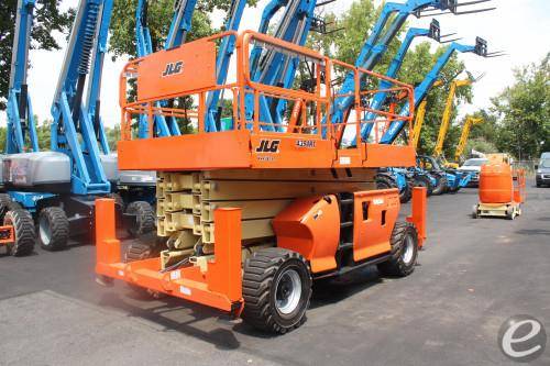 2014 JLG 4394RT