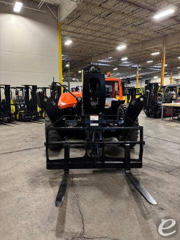 2018 JLG 1055