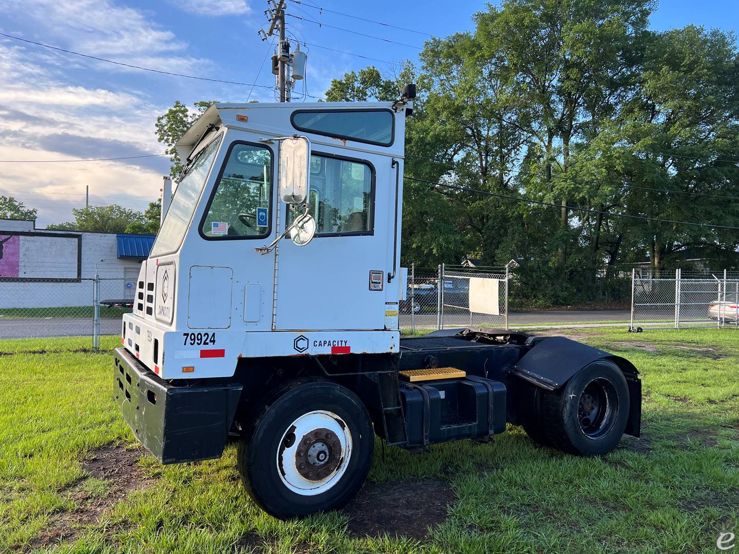 2004 Capacity TJ5000