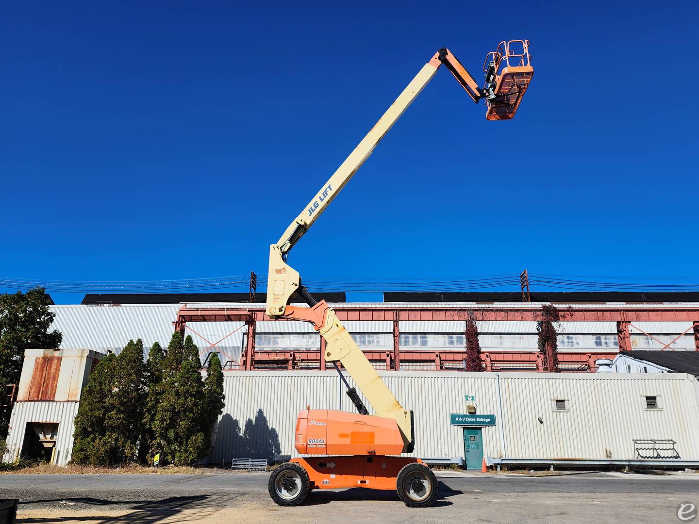 2017 JLG 800AJ